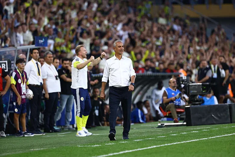 Fenerbahçe’de 18 Milyon Euroluk Kriz! İsmail Kartal Gözden Çıkardı: Genç Oyuncu Kararını Verdi