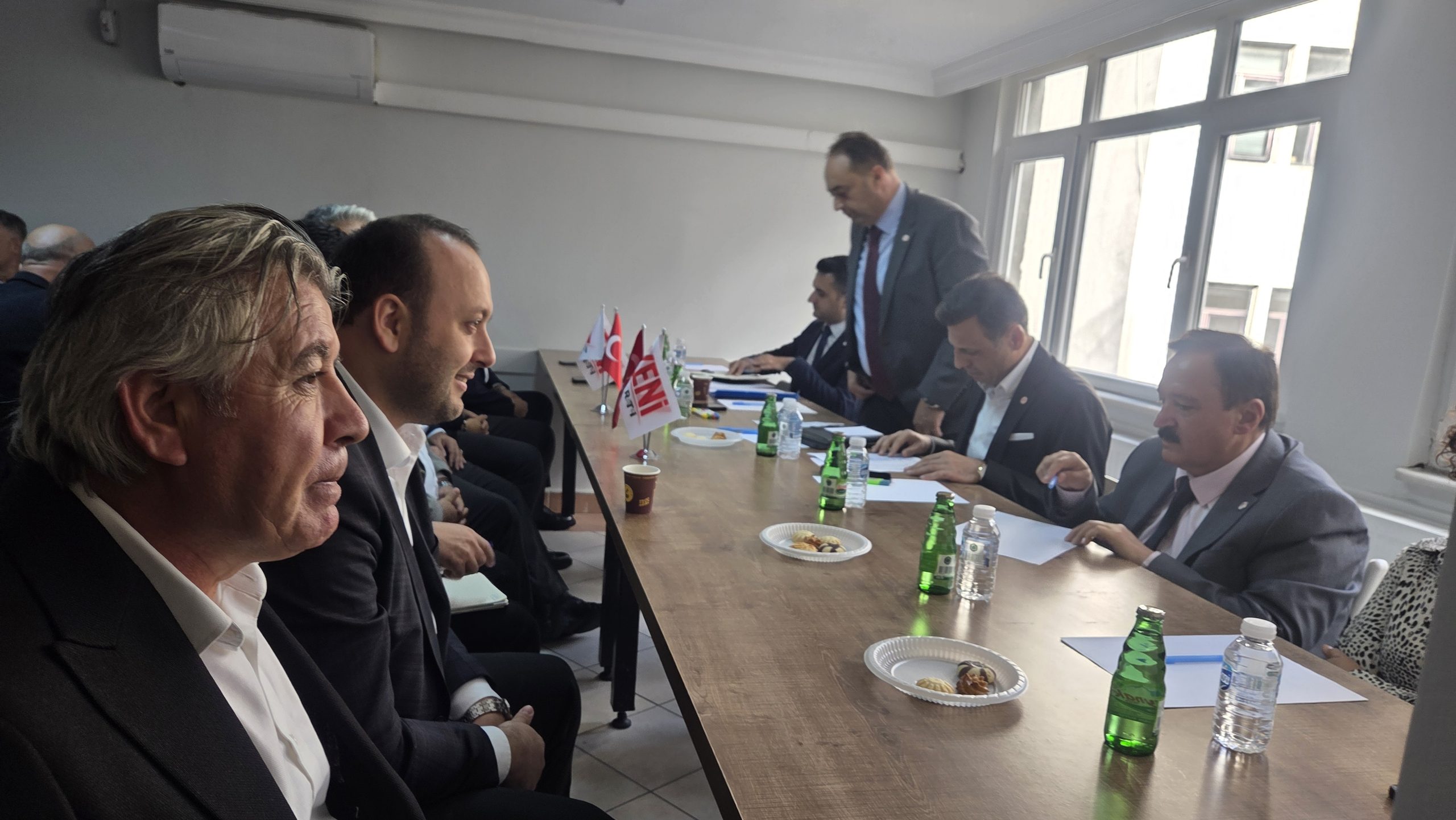 Yeni Parti’de 39 İlçe Başkanı Gaziosmanpaşa’da Bir Araya Geldi