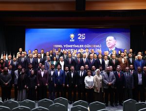 Muhalefet partilerinden 136 kişi AK Parti’ye katıldı