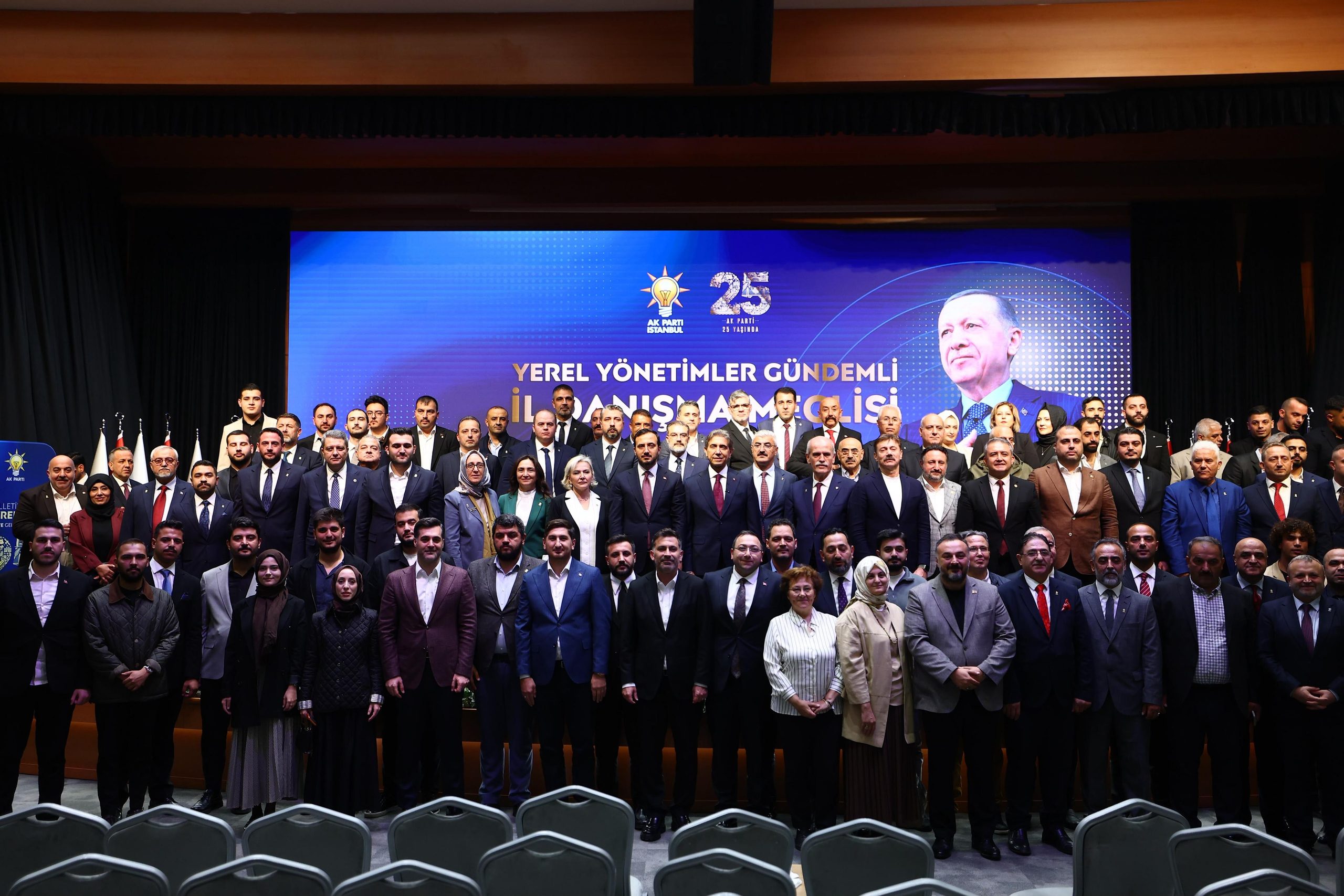 Muhalefet partilerinden 136 kişi AK Parti’ye katıldı