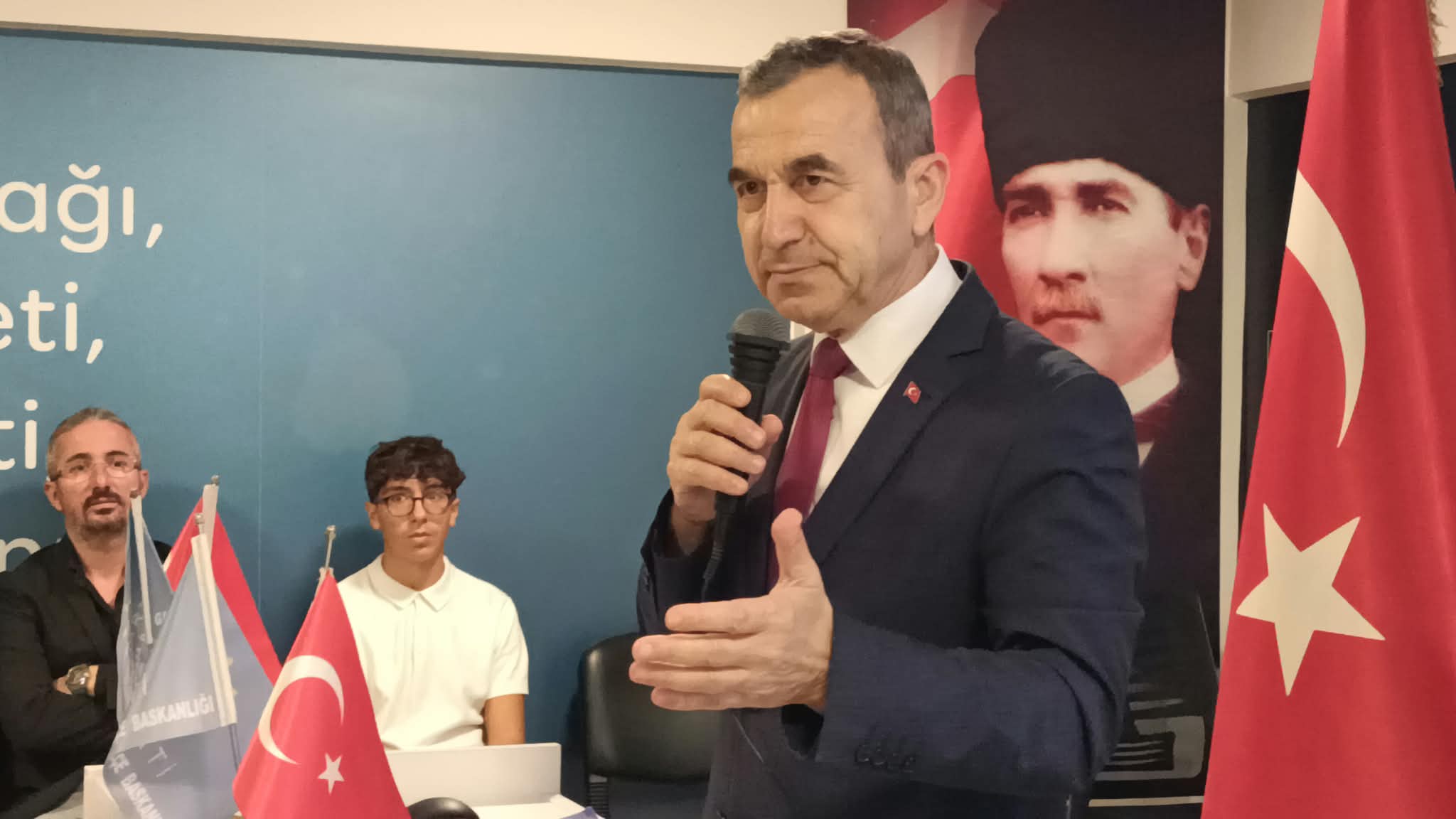 Gaziosmanpaşa’da “Atatürk ve Cumhuriyet” Konferansı Düzenlendi