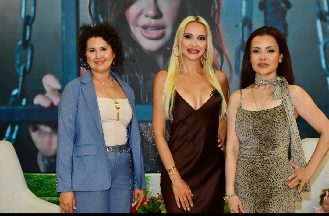 LARA VE OKSANA GÖÇMEN’DEN EKRANDA DOSTLUK BULUŞMASI