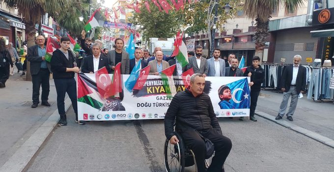 Gaziosmanpaşa’da Gazze ve Doğu Türkistan Yürüyüşü Düzenlendi