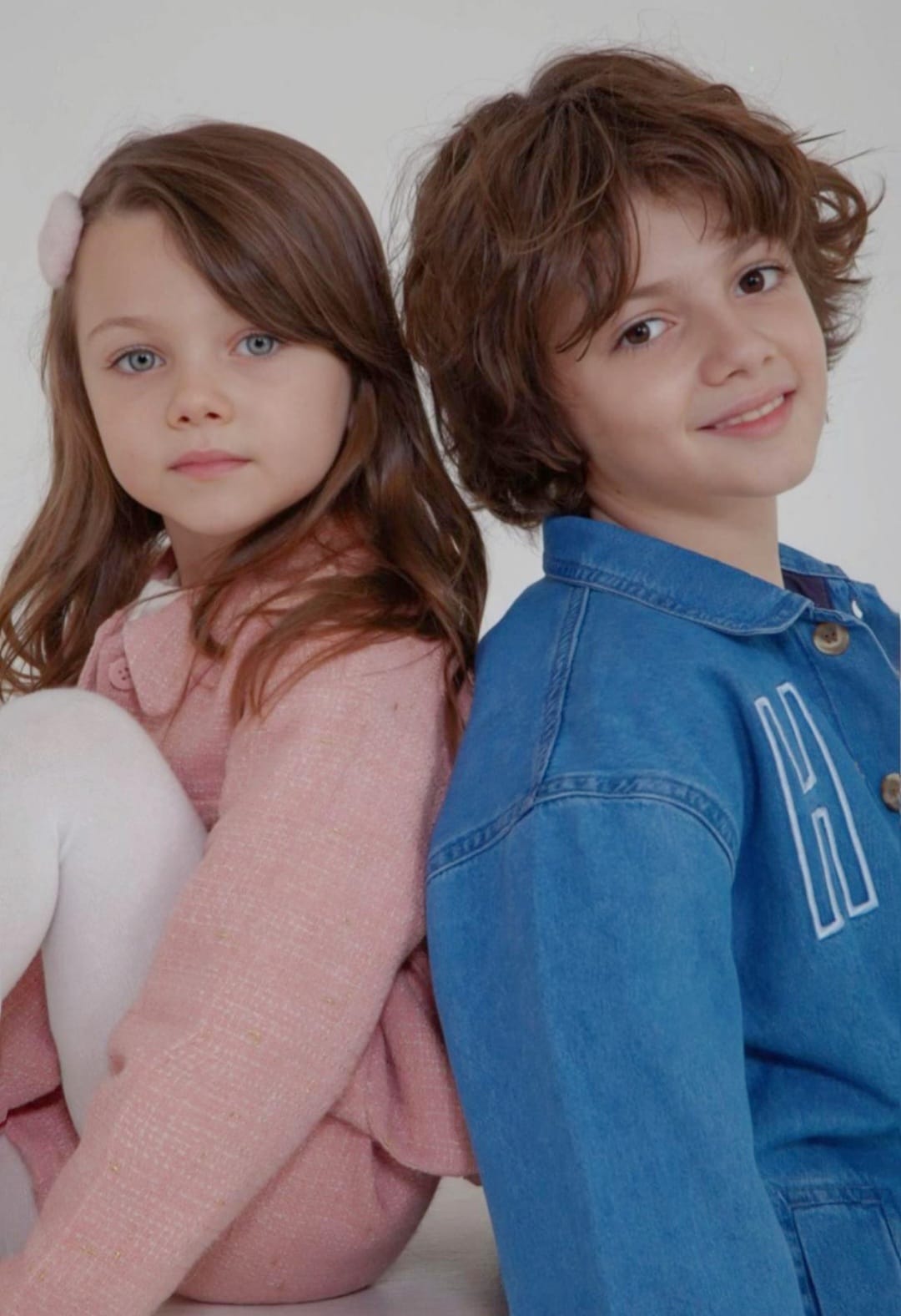 AHVAL” SETİNDE SARA VE ÖMER RÜZGÂRI