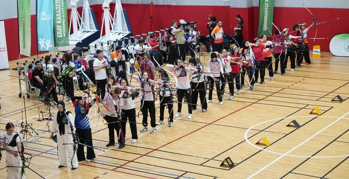 GAZİOSMANPAŞA’DA CUMHURİYET’İN 103. YILINA ÖZEL OKÇULUK TURNUVASI