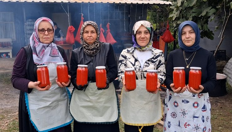 Karapürçek’te kadın emeği siparişlere yetişemiyor