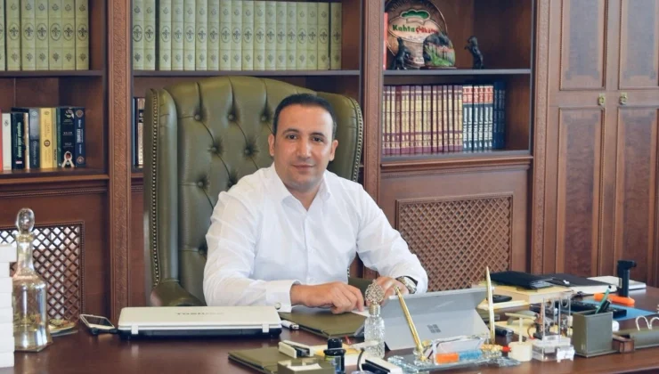 “EL ARABASINDAN TÜRKİYE’NİN ZİRVESİNE: ORHAN GÜZELAYDIN’IN KAHTA ÇİĞKÖFTE DESTANI”