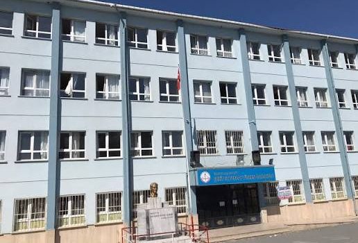 Arnavutköy’de Sahte Paylaşım Yapan 2 Çocuk Gözaltına Alındı