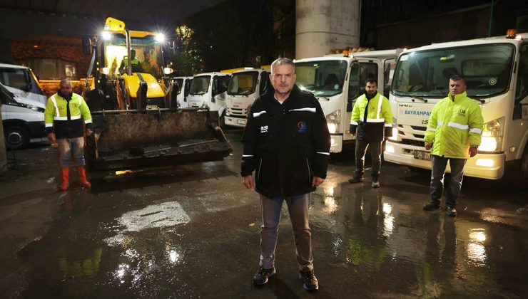 Bayrampaşa’da yağış mesaisi: Başkan Vekili Akın sahada